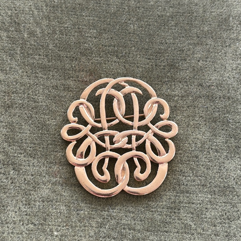 Gold-Toned Celtic Knot Style Pin Pendant Brooch